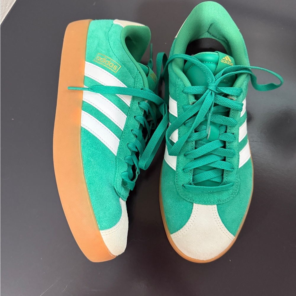 Adidas Green Sneakers Gazelle women’s 8.5